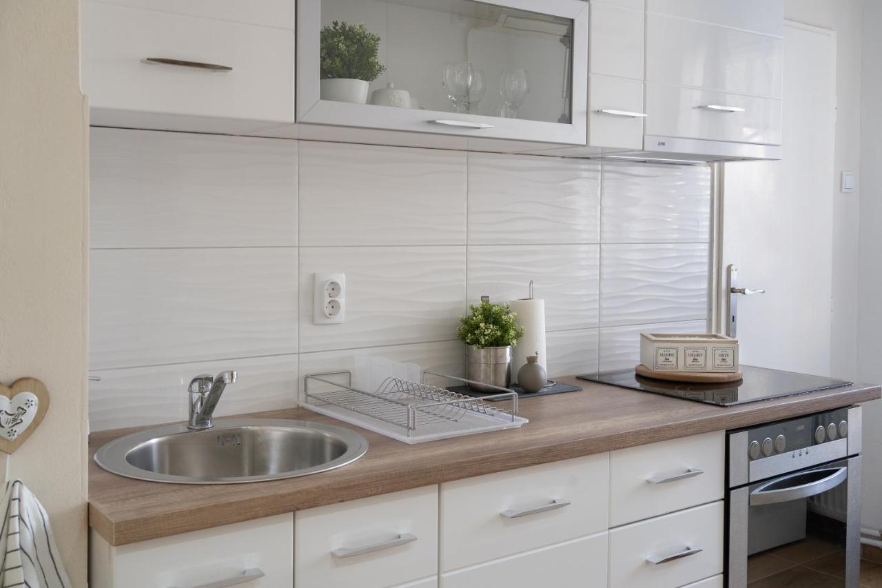 Gold Apartman Vrsac Eksteriør billede
